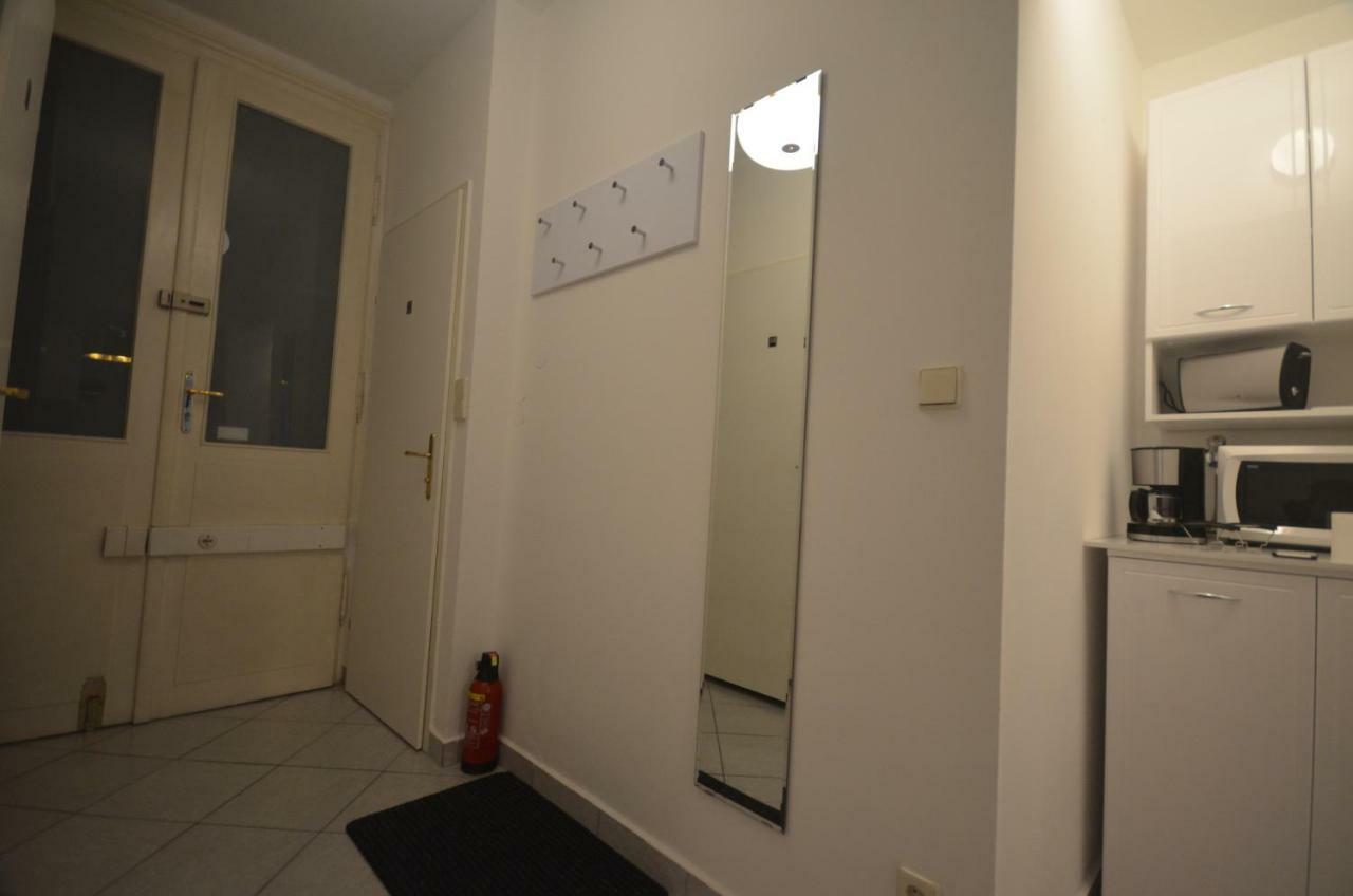 Charmante Altbauapartments Apostelgasse Vienna Exterior photo