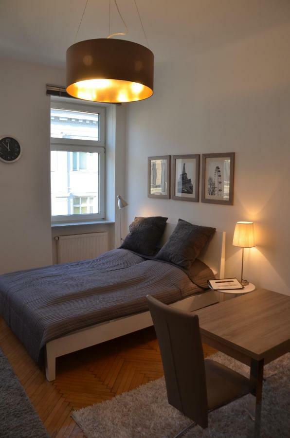 Charmante Altbauapartments Apostelgasse Vienna Exterior photo